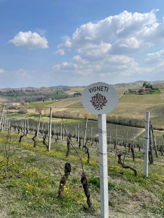 Tenuta Le More Calosso Eksteriør bilde